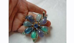 Vintage 60s Flower Brooch Signed Lisner Blue and Green Jelly Belly Poured Plastic and Rhinestones - Fashionconstellate.com