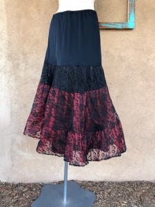 1960s Black and Red Tulle Crinoline Slip Underskirt Sz S M to W 29 - Fashionconstellate.com
