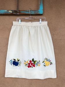 80s White Skirt Embroidered Fruit Sz L W33
