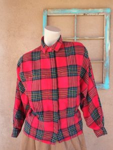 1980s Red Plaid Flannel Shirt Sz S M