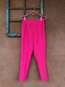 1960s Hot Pink Cotton Cigarette Capri Pants Sz S W27 - Fashionconstellate.com