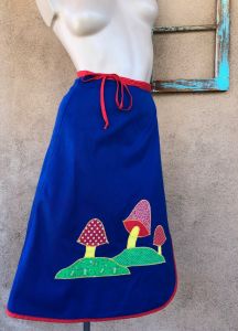 1970s Wrap Skirt Mushroom Shroom Applique Sz M Up W29 - Fashionconstellate.com