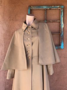 1970s Trench Coat with Capelet Sz M - Fashionconstellate.com