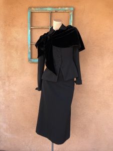 1950s Black Wool Gabardine Suit W Velvet Cape 2 PC W25