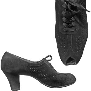 40s Black Suede Oxfords, Chunky Cuban Heels, Witchy Academia $5