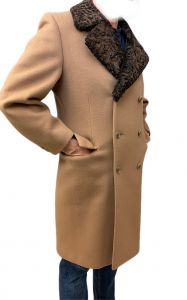 VINTAGE Mens Burleigh Camel Overcoat Fur Collar 1970s Italy 42 Reg Hand Tailored - Fashionconstellate.com