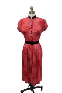 Vintage 1940s Dale Lynn Day Dress Silk Red Black Gray Asian Print SZ S RARE