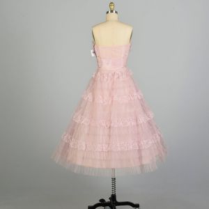 Small 1950s Pink Tulle Cupcake Gown Ruffled Prom Party Formal - Fashionconstellate.com