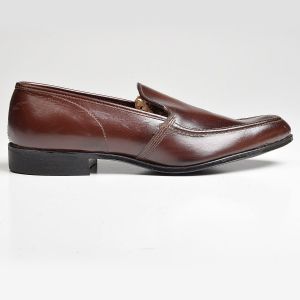 Sz6.5 1960s Brown Leather Loafer Tru-Fit Top Stitched Narrow Toe Slip-On Deadstock  - Fashionconstellate.com