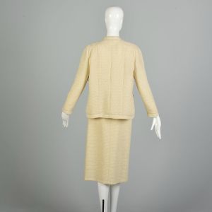 Medium 1980s Chanel Boutique Cream & Metallic Gold Tweed Skirt Suit Clutch Jacket - Fashionconstellate.com