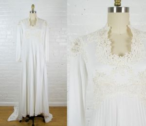 Vintage 1970s bohemian jersey and lace white gown with pleated skirt . small medium
