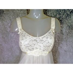 50s White Chiffon And Lace Empire Waist Short Nightgown - Fashionconstellate.com