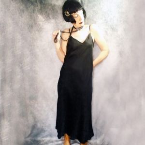 Plus Size Black Silk Nightgown, Retro Sexy Volup Film Noir Gift, Old Hollywood ~ 90s