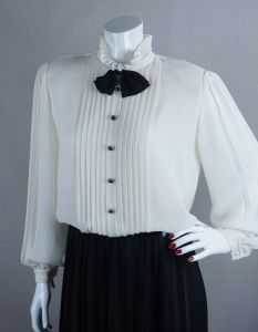 80s Black and White Secretary Dress with Pleated Skirt by Liz Petites, Sz 14 - Fashionconstellate.com