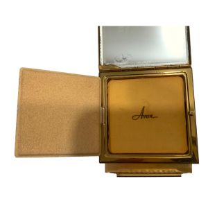 50s Gold Tone Compact with Mirror and Scroll Pattern - Fashionconstellate.com