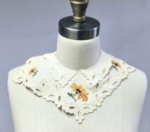 Vintage Schiaparelli Embroidered Collar Daisies EXTREMELY RARE EARLY 40s-50s