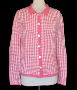 60's Hand Knit Houndstooth Check Cardigan Sweater, Pink and White Button Front Sweater - Fashionconstellate.com