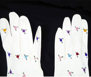 1950s White Kid Gloves with Multicolor Floral Embroidery on Leather, Cover Wrist - Fashionconstellate.com