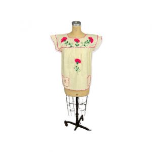 Vintage Mexican embroidered smock top with flutter sleeves