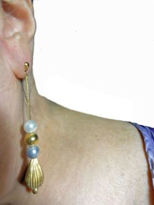 Dangle Drop Bead Vintage 80s Earrings Bridal/Wedding Pearl and Gold-Tone Pierced Earrings - Fashionconstellate.com
