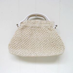 Vintage 1950s Crochet Handbag, 50s Ivory Raffia Purse, Plastic Handle Tote Bag - Fashionconstellate.com