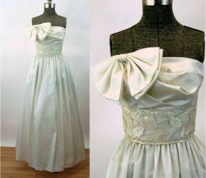 1980s gown wedding dress prom dress ivory 80s does 50s strapless dress bow on bodice pockets A J Bar