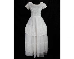 Size 8 Evening Ball Gown - Bouffant White 1950s Formal Dress - Short Sleeve Lace & Organdy Debutante