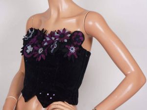 Vintage 1950s Black Strapless Velvet Top, Felt Flowers and Sequins,  Pin Up Girl, Size S - Fashionconstellate.com