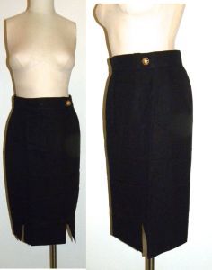 80's Structured Black Kick Pleat Wiggle Louis Feraud Pencil Skirt Gold Sun Face Button | 28'' W
