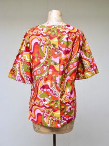 Vintage 1960s Blouse, 60s Psychedelic Cotton Sateen Top, Medium - Fashionconstellate.com