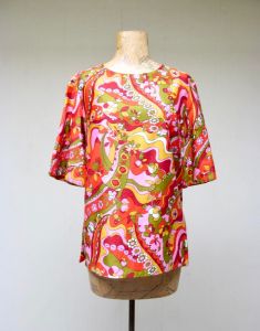 Vintage 1960s Blouse, 60s Psychedelic Cotton Sateen Top, Medium