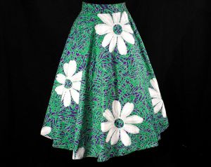 XXS 1950s Daisy Print Full Skirt - Size 2 Green & Purple Cotton 40s 50s - Swing Era Teen Bobby Soxer