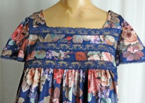 Vanity Fair Vintage 80s Nightgown & Robe Set Navy Blue and Pink Rose Floral Print Negligee - Fashionconstellate.com