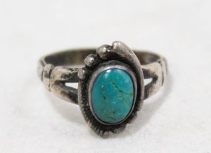 Turquoise & Sterling Ring - Size 5 1/2 Beautiful Rich Green Blue Stone - 1940s 50s Southwestern 