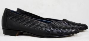 Size 6.5 Leather Shoes - Boho Black Huarache Style Design - 1990s Nearly Navy Blue Woven Lattice 