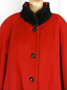 Plus Size Vintage 80s Coat Red Wool Swing Coat Black Faux Fur Collar & Cuffs by Leslie Fay - Fashionconstellate.com