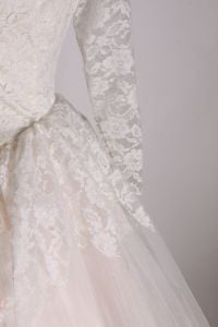 1950s White Cupcake Portrait Neckline Ankle Length Lace Sleeved Wedding Dress - XS - Fashionconstellate.com