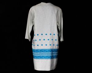 Size 12 Tiki Style Spring Coat - Chic 1960s Turquoise & White Fleck Jacket with Embroidery Border  - Fashionconstellate.com