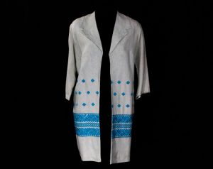 Size 12 Tiki Style Spring Coat - Chic 1960s Turquoise & White Fleck Jacket with Embroidery Border 
