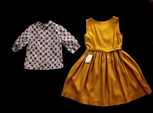 Size 12 Girl's 1950s Novelty Print Dress with Matching Blouse - 50s Childs Shirtwaist Jumper - Wild  - Fashionconstellate.com