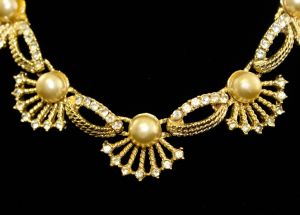 Antique Style Seashell & Pearl Necklace - Victorian Revival 1950s 1960s Goldtone and Rhinestones - Fashionconstellate.com