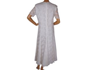 Vintage 1980s Lace Wedding Gown - Size M - L - Fashionconstellate.com