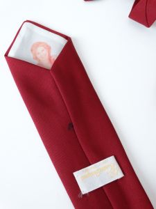 1960s Mens Red Peek A Boo Necktie Naughty Nude Pinup Suit Tie - Fashionconstellate.com