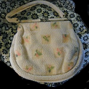 Vintage 1950s Beaded Top Handle Handbag White with Pink Floral Print Purse
