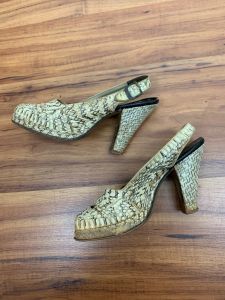 Vintage 1940's Snakeskin Platform Peep-Toe High Heels | Size 6.5 | Sling Backs Sandals Leather Soles - Fashionconstellate.com