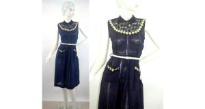 1950s 60s day dress with cut outs navy blue white with daisy trim semi sheer dimity fabric Size S/M