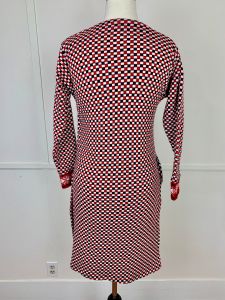 Curvy- Vintage 1990's Black White and Red Checkered Sweater Tunic | Slits on the sides | Size XL - Fashionconstellate.com
