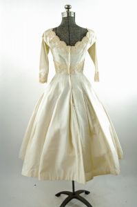 1950s wedding dress ivory silk taffeta and lace tea length Cahill Beverly Hills Size S - Fashionconstellate.com