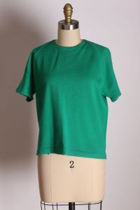 1950s Kelly Green Short Sleeve Wool Knit Shirt Blouse - L - Fashionconstellate.com