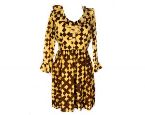 Size 10 1960s Ruffled Dress - Coffee Brown Crinkle Crepe Fit & Flare 60s Frock with Belt Go-Go Style